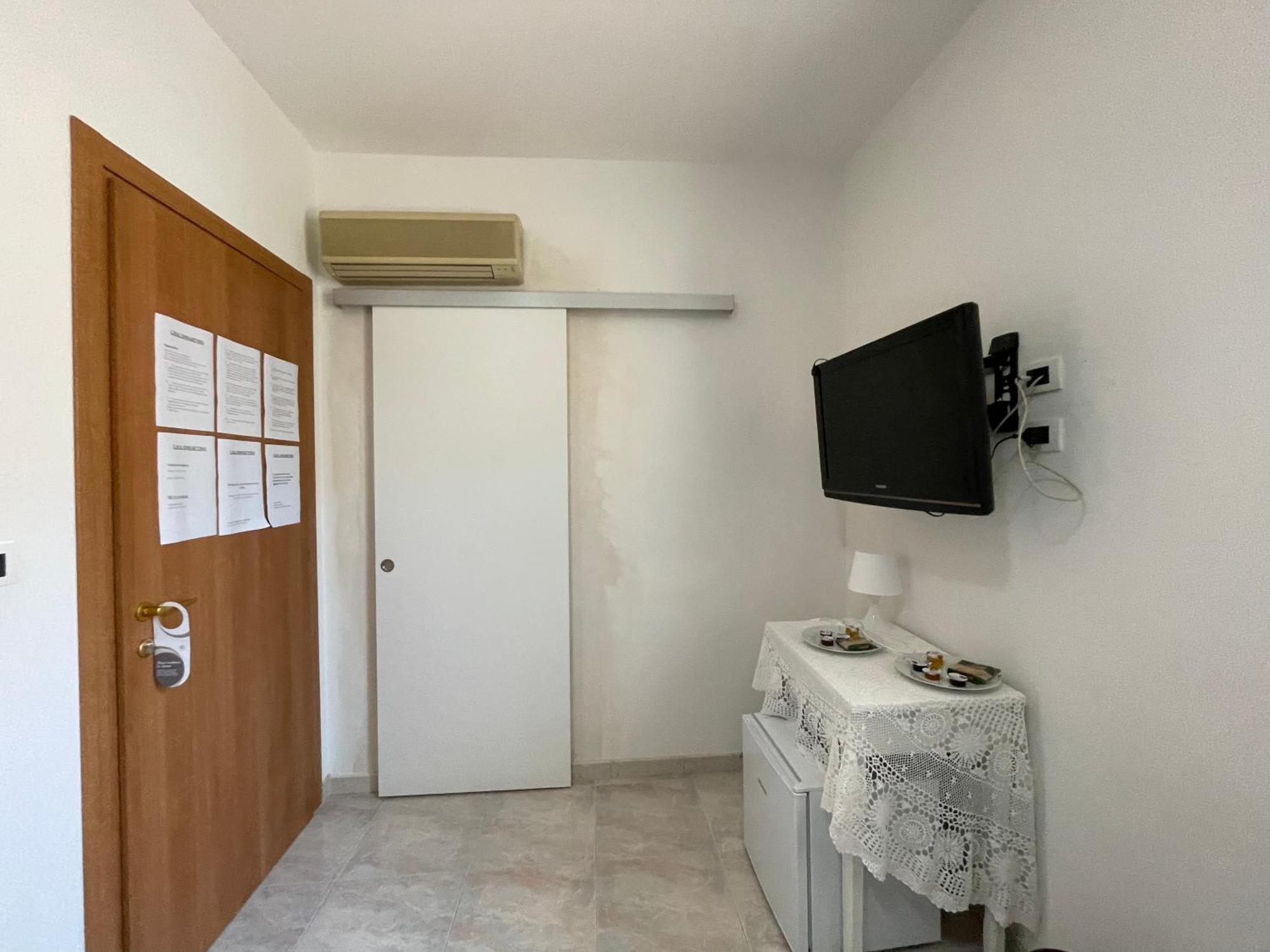 -Dimartino Home- Posizione Centrale 9 Min Da Marzamemi San Lorenzo Portopalo Di Capo Passero 파키노 객실 사진